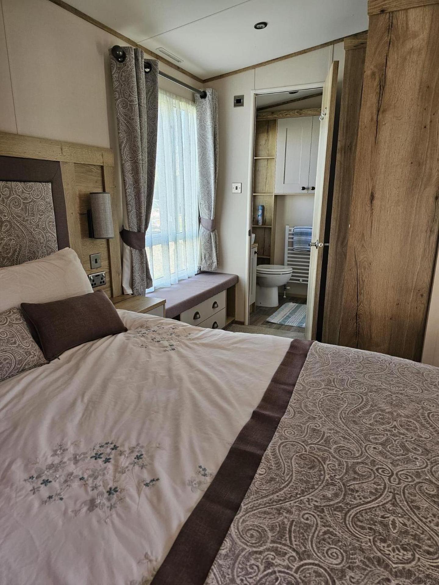 Premium 2 Bedroom Caravan With Free Wifi ハンスタントン エクステリア 写真